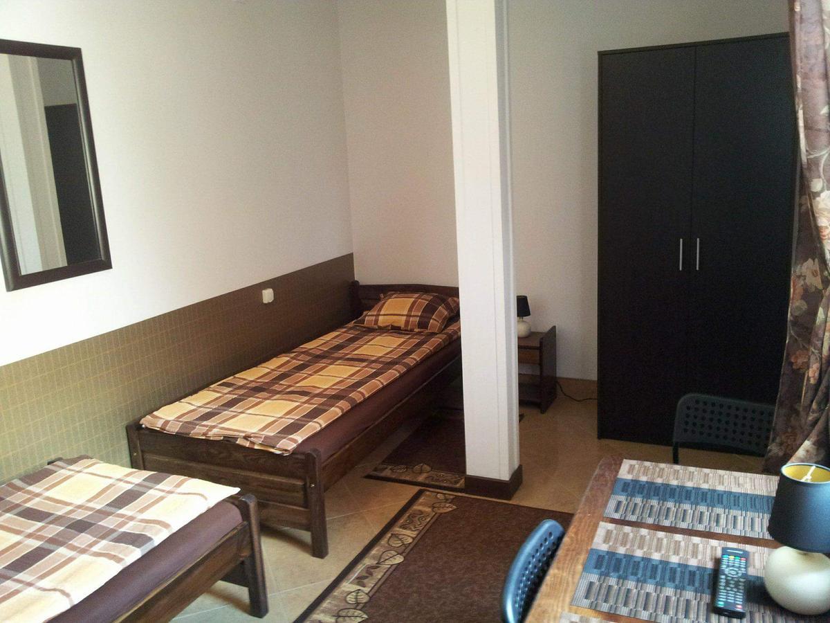 Hostel Maxim Warsaw Ngoại thất bức ảnh