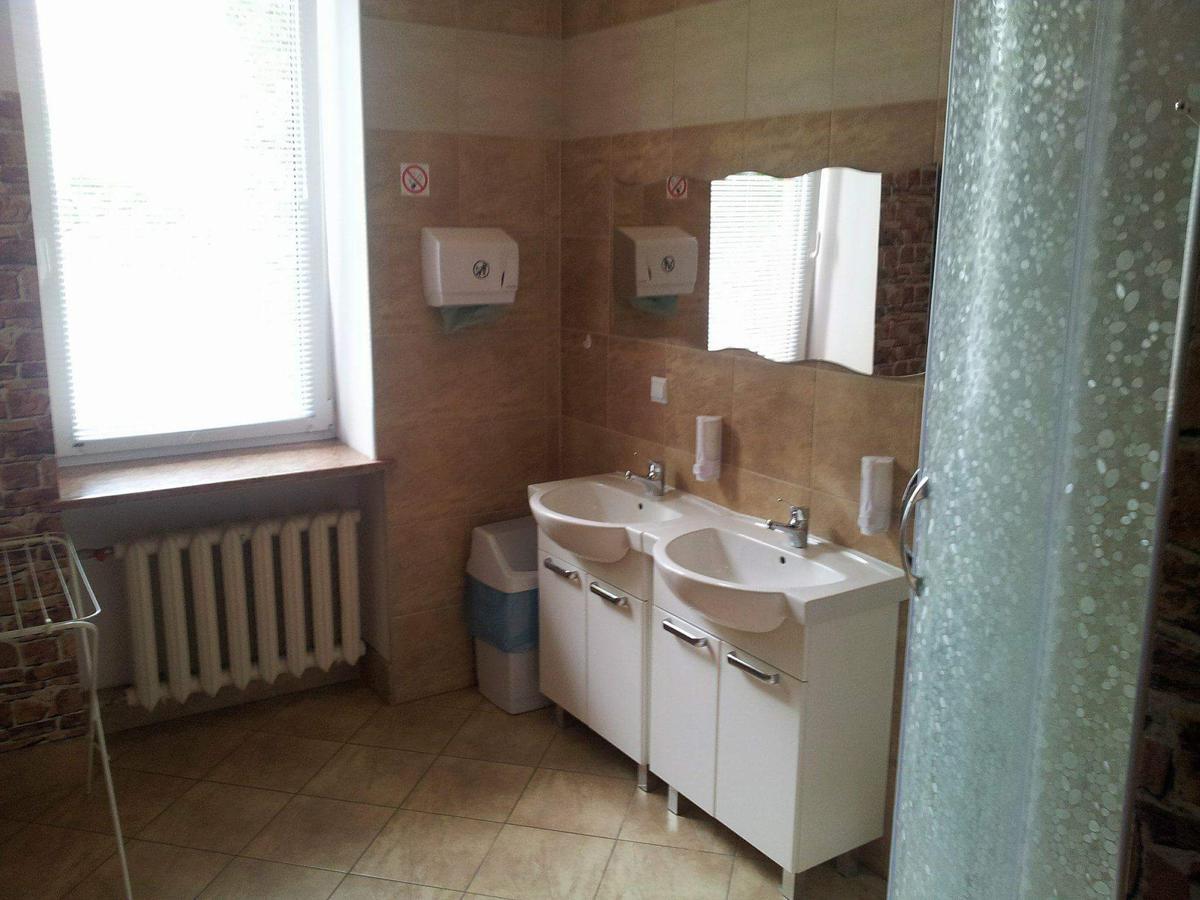 Hostel Maxim Warsaw Ngoại thất bức ảnh